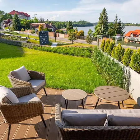 Appartement Pratum 27 *